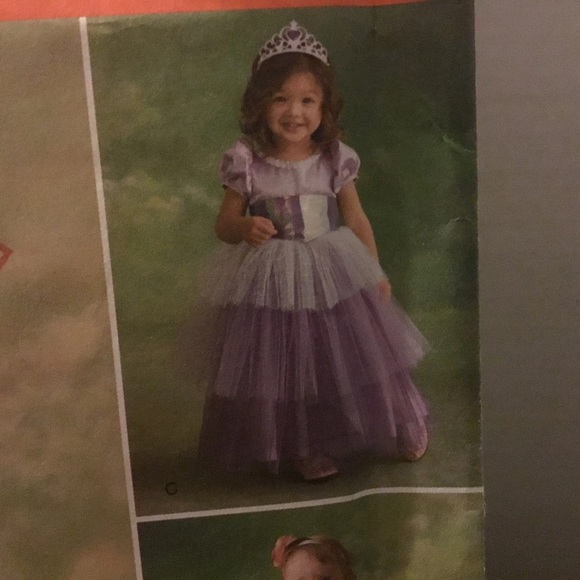 Simplicity 2569 Kids Costume Pattern - 4-5-6-7-8-princess-witch-fairy - Picture 4 of 8